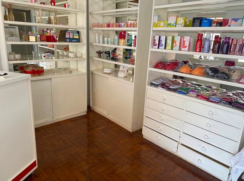 Loja de cosméticos e presentes da clínica